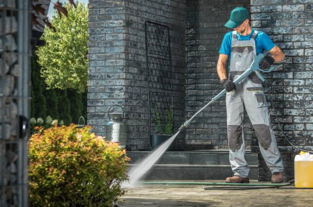 Best Pool Deck Cleaning in Valencia West, AZ